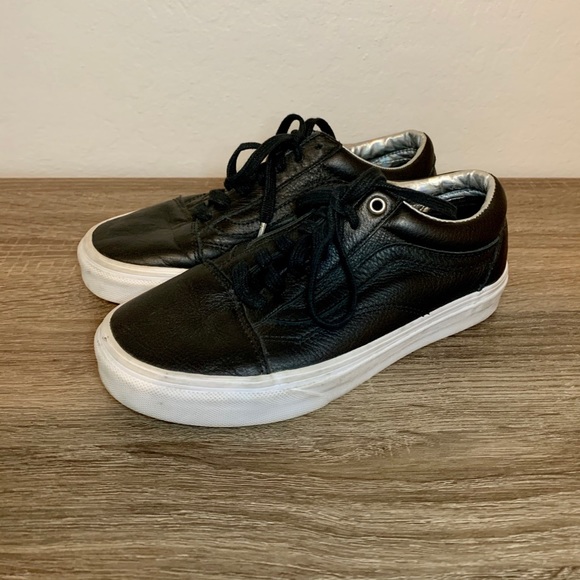 black leather old skool vans size 6